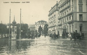 Záplavy, Lucern, Švýcarsko (čb fotografie)