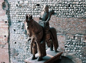 Jezdecká socha Cangrande I della Scala, Castelvecchio, Verona, Veneto, Itálie