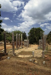 Relikvie komora, Mihintale, poblíž Anuradhapura, Srí Lanka od Blaise Nicolas Le Sueur