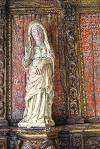 Vyřezávaná socha těhotné Panny Marie, Lamego, Portugalsko kolem roku 1562 (malované dřevo)