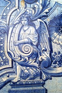 Dekorativní panel zobrazující anděla, Lamego, Portugalsko. 1738 (keramické dlaždice) od Portuguese School
