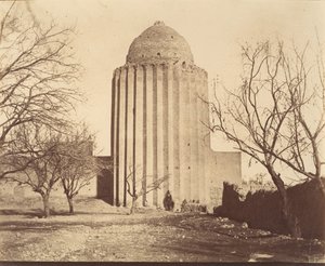 [Bastam, Tomb Tower postavená 1313, Khorasan], 40.–60. léta 19. století.