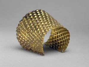 Páska na ruku, bez data (zlatá) od Pre Columbian Pre Columbian
