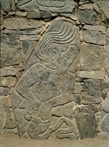 Stěna s reliéfem válečníka od Pre Columbian Pre Columbian