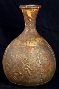 Láhev zobrazující boj mezi jezdcem a pěším bojovníkem (terakota) od Precolombian Precolombian