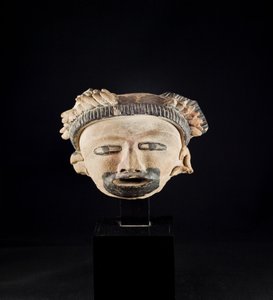 Soška hlavy / Mexiko, kultura Totanaque (terakota) od Precolombian Precolombian