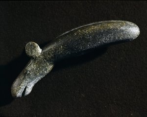 Prehistoire: dioritový nástroj ve tvaru elanu. Doba kamenná. Švédské muzeum národních památek, Stockholm Švédsko od Prehistoric Prehistoric
