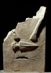 Prehistorické umění: stéla vytesaná během doby železné z lokality Lunigiana poblíž La Spezia v Itálii. 1100-800 před naším letopočtem. La Spezia, Městské muzeum civilizace Lunigiana od Prehistoric Prehistoric