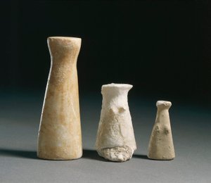 Pravěk: ženské idoly z lokality Los Millares (Almeria). Španělsko Madrid, Národní archeologické muzeum od Prehistoric Prehistoric