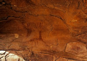 Pravěk: nástěnná malba. Doba kamenná 5000-2000 před naším letopočtem. Taghit, Hoggar Highland (Ahaggar), Alžírsko od Prehistoric Prehistoric