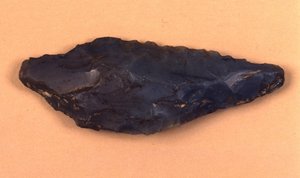 Kamenný hrot šípu objeven v Isolino di Varese (Itálie). od Prehistoric Prehistoric