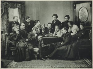 Anton Čechov čte Raceka se společností Moskevského uměleckého divadla, 1899 od Pyotr Petrovich Pavlov