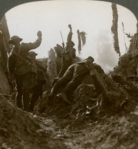 Vojska Severní země bombardující německé kulometné pozice, Polygon Wood, 20. století od Realistic Travels Publishers