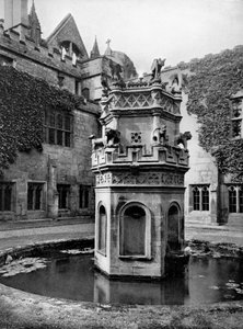 Fontána v klášterech Newstead Abbey, Nottingham, 1902-1903. od Richar Keene