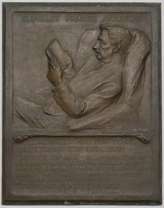 Pamětní deska zesnulému E. F. Andrewsovi od Richard Edwin Brooks