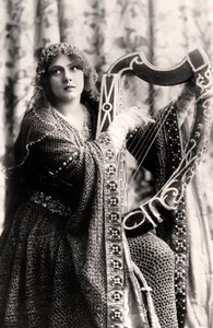 Lily Brayton 1876-1933, anglická herečka, začátek 20. století.
