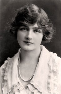 Lily Elsie 1886-1962, anglická herečka, začátek 20. století.
