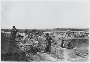 „Klidný den v minometné baterii na Krymu od Roger Fenton