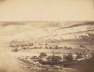 Údolí Inkermann III. od Roger Fenton
