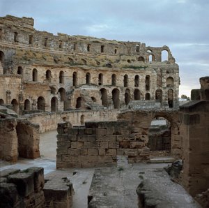 Amfiteátr el Djem, c. 238 našeho letopočtu od Roman