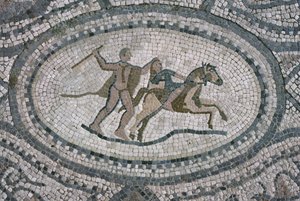 Herkules a královna Amazonek, z podlahy "Herkulova domu" (mozaika) od Roman