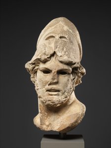 Mramorová hlava řeckého generála, cca 100 n. l. (mramor, pentelic) od Roman