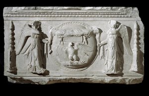 Mramorový reliéfní fragment z náměstí Plaza de la Consolazione v Římě od Roman