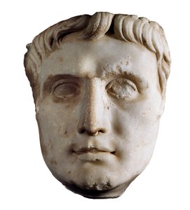 Maska císaře Augusta (Caius Julius Caesar Octavianus Augustus), 63 př. nl - 14 n. l. (mramorová socha) od Roman