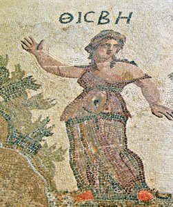 Pyramus a Thisbe, detail Thisbe, Dionysův dům, Paphos, Kyperská mozaika od Roman