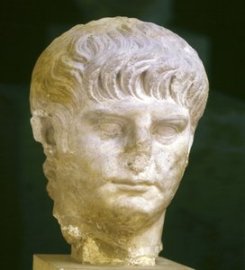 Zastoupení císaře Nerona mladého (37 - 68). Řím, Museo Nazionale Romano. od Roman