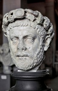 Římské umění: Busta Diokleciána (Gaius Aurelius Valerius Diocletianus, 245-316), římského císaře v letech 284 až 305. Mramorová socha. Istanbul, Archeologické muzeum. od Roman
