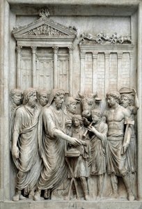 Římský císař Marcus Aurelius obětující před Jupiterovým chrámem, Řím, cca 161-180 (mramorový reliéf) od Roman