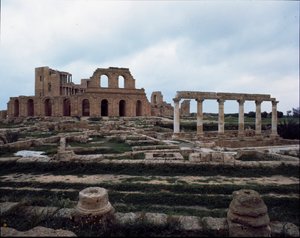 Římské divadlo a peristylový dům, 2.-3. stol od Roman