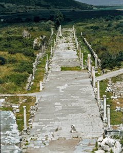 Pohled na Port Way (nebo Arcadian Way) spojující přístav s divadlem, 2. stol. od Roman