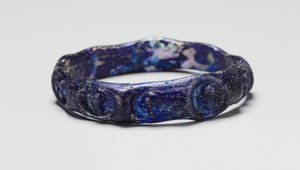 Náramek, syrský, 350-500 (sklo) od Roman Imperial Period