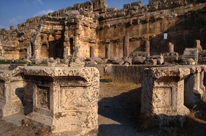Svatyně Jupitera Heliopolitana, Velký dvůr, vrcholné císařské období (27 př. n. l. – 395 n. l.) od Roman Imperial Period