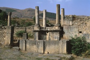 Pohled na nymfeum, vrcholné císařské období (27 př. n. l. - 395 n. l.) od Roman Imperial Period