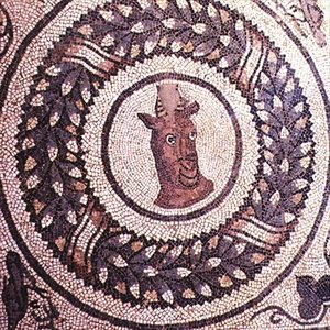 Hlava antilopy, římská mozaika, začátek 4. století (mozaika) od Roman Roman