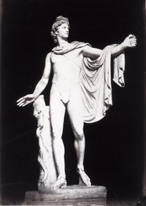 Apollo Belvedere, kopie řeckého originálu ze 4. století před naším letopočtem, před odstraněním předchozích výplní (mramor) od Roman Roman