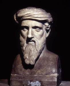 Busta Pythagora (-6. století), řeckého filozofa a matematika, Musei Capitolini, Řím. od Roman Roman