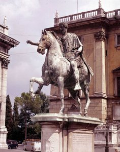 Jezdecká socha Marca Aurelia - náměstí Campidoglio, Řím od Roman Roman