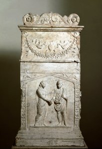 Římské umění: pohřební oltář zdobící scénu svatby (Junctio dextrarum) - Nízký reliéf - Řím, Museo Nazionale Romano - Manželské podání ruky (Junctio dextrarum) - Mramorový reliéf, římské umění, z pohřebního oltáře manželského páru - Řím, Museo Nazio od Roman Roman