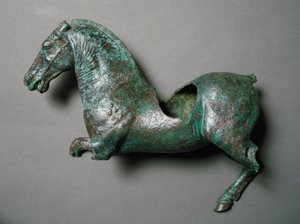 Římské umění: „kvalící kůň“““ Bronzová socha z Cerro al Calvario. od Roman Roman