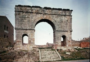 Vítězný oblouk, 2.-3. století (foto) od Roman Roman