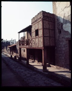 Pohled na dům, 5. století před naším letopočtem – 1. století našeho letopočtu od Roman Roman