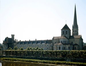 Závěsný od Romanesque