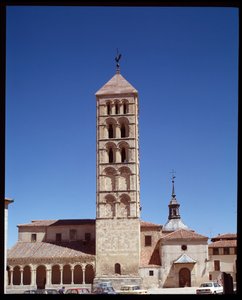Pohled na kostel od Romanesque