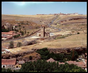 Pohled na kostel, založený rytíři řádu chrámu od Romanesque
