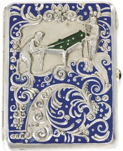 Pouzdro na cigarety se dvěma satyry hrajícími ruský kulečník, 1884