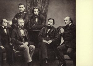 L N Tolstoi se spisovateli-přispěvateli časopisu "Sovremennik", Peterburg od Russian Photographer